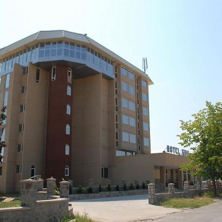 Hotel Feni Kavadarci Exterior foto